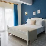 Hotel 716